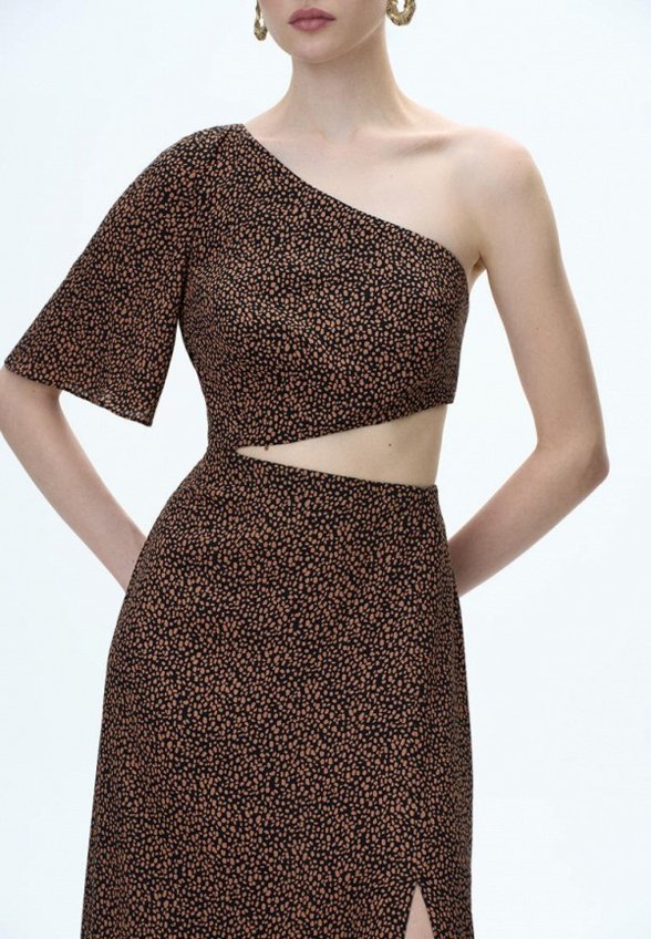 Платье Brusnika