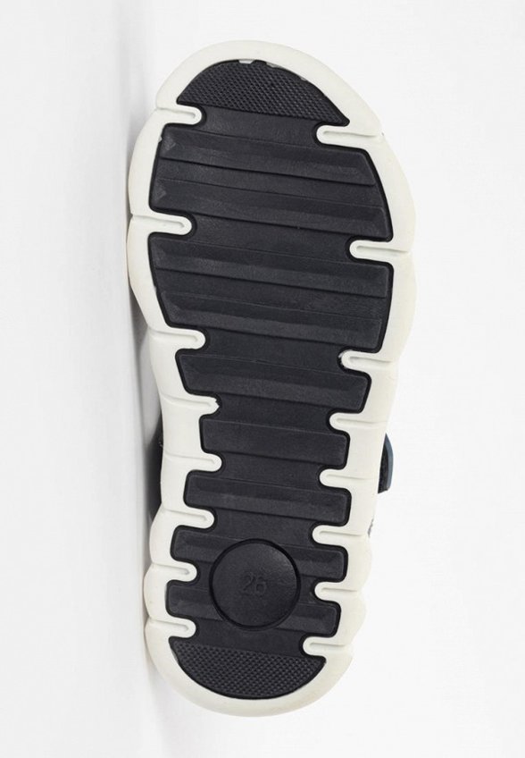 Сандалии Tikkago