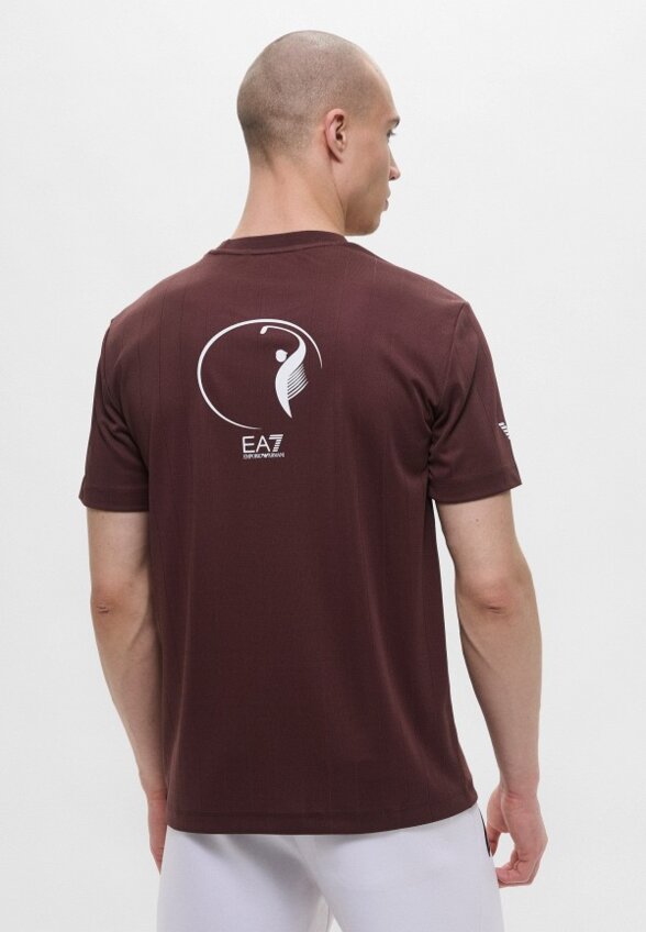 Футболка EA7