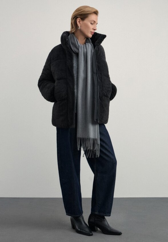 Пальто меховое Zarina