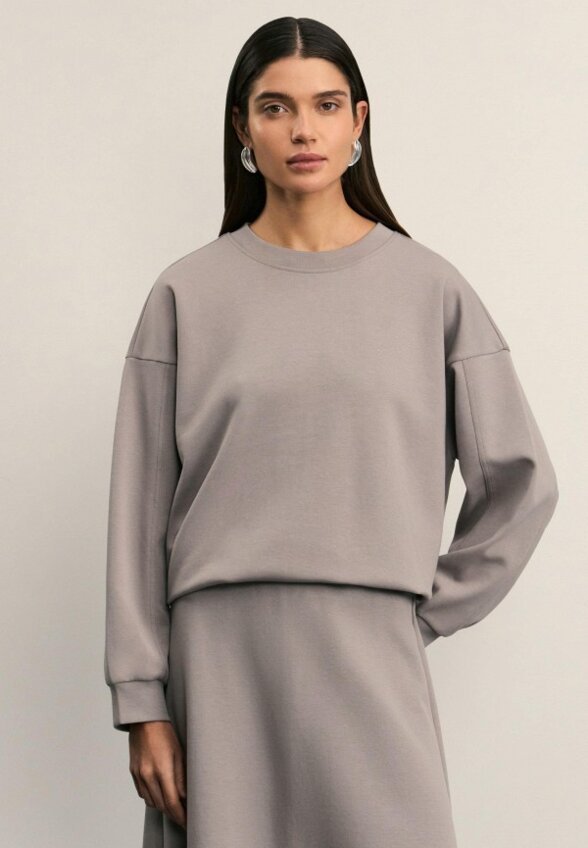 Свитшот Zarina