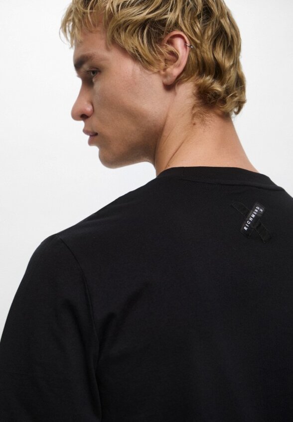 Футболка John Richmond