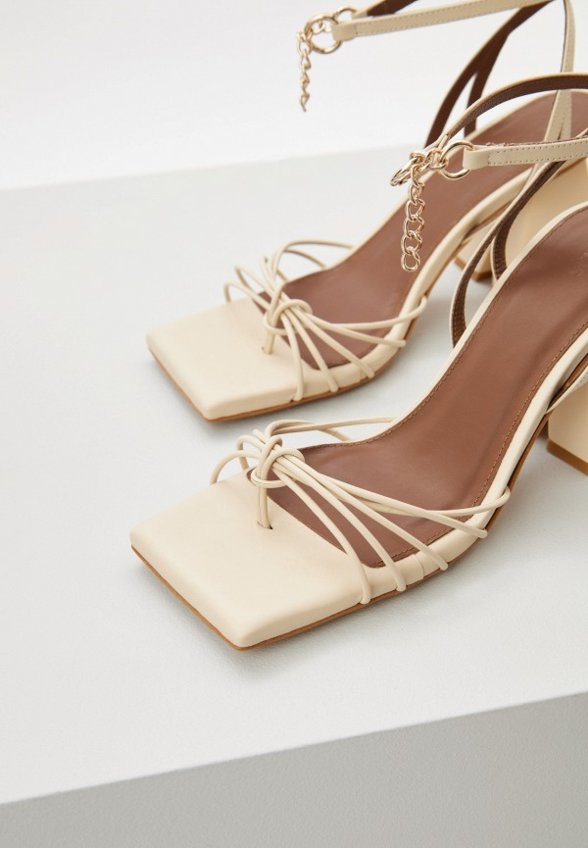 Босоножки Alohas