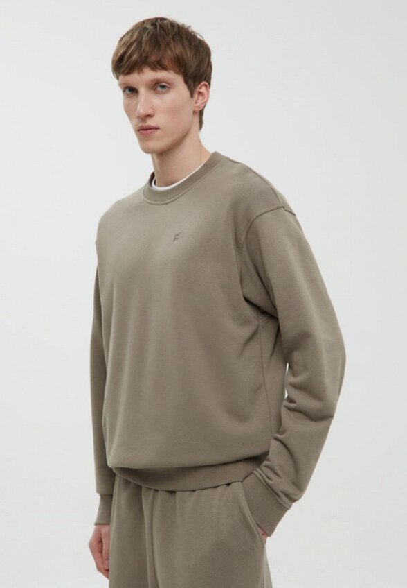 Свитшот Finn Flare