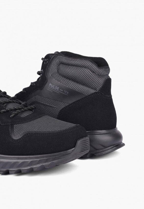 Кроссовки Pulse