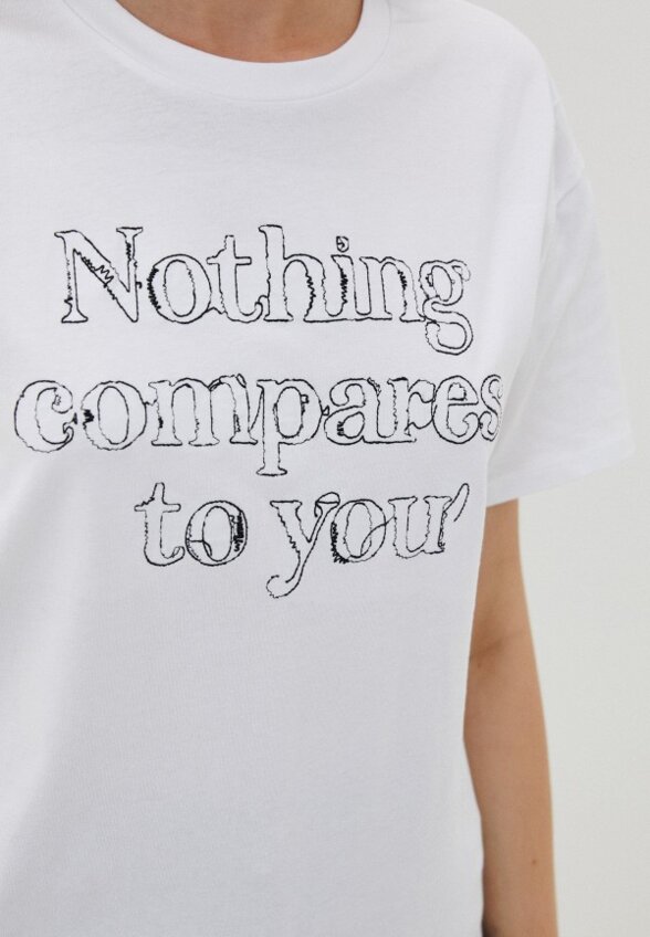 Футболка Silvian Heach