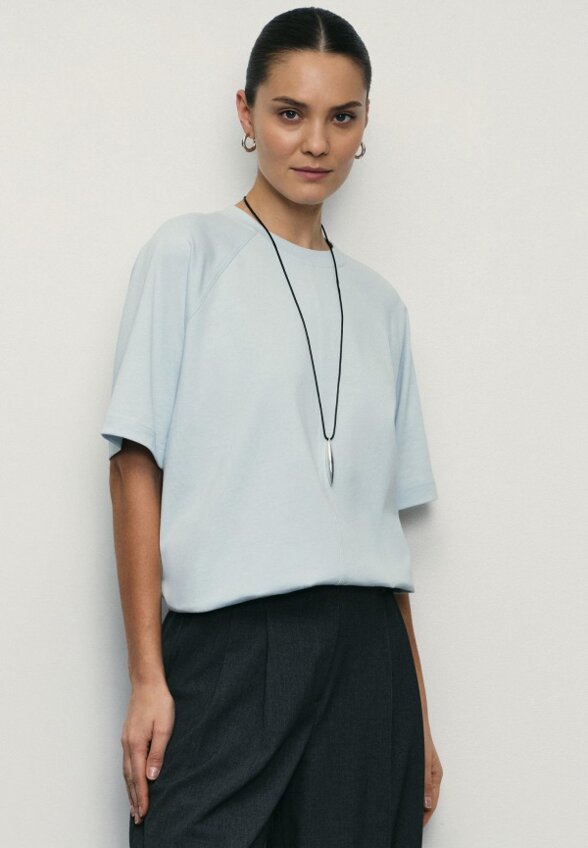 Футболка Zarina