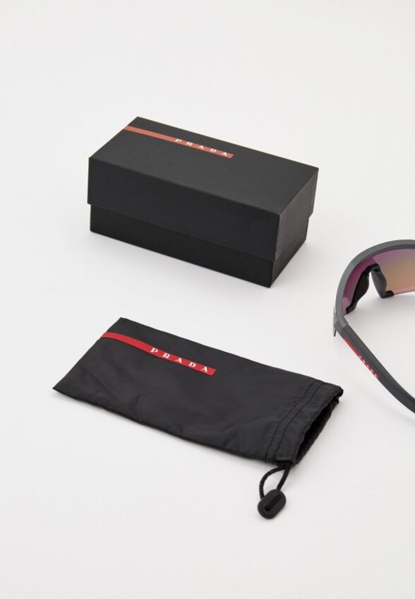 Очки солнцезащитные Prada Linea Rossa