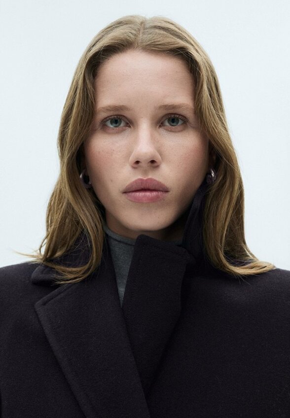 Пальто двубортное Mango