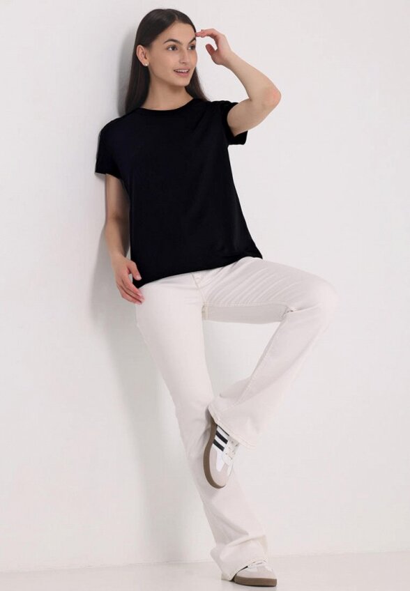 Футболка Апрель