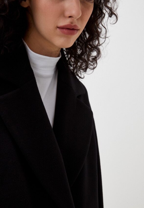 Пальто двубортное Sinar