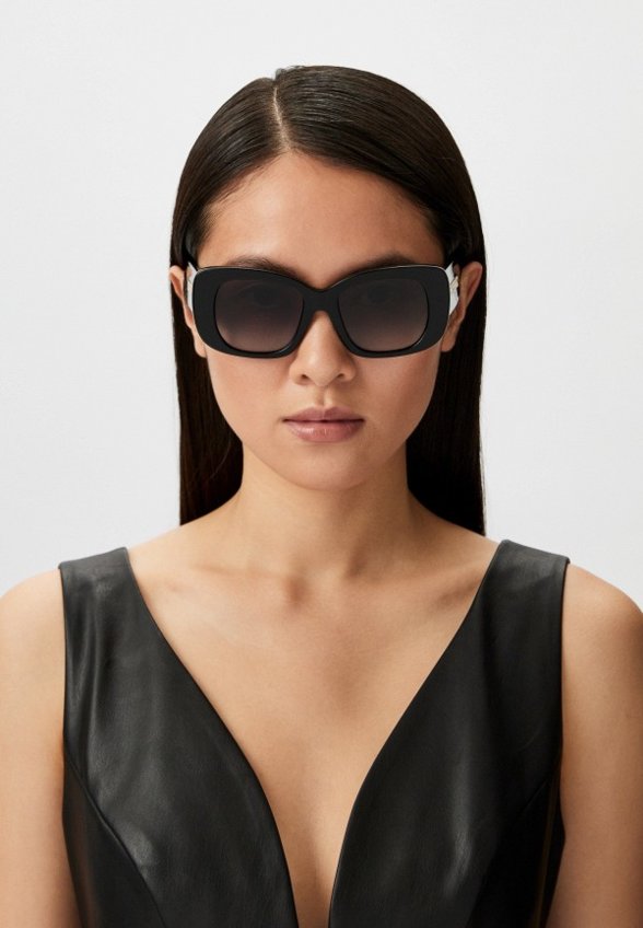 Очки солнцезащитные Burberry