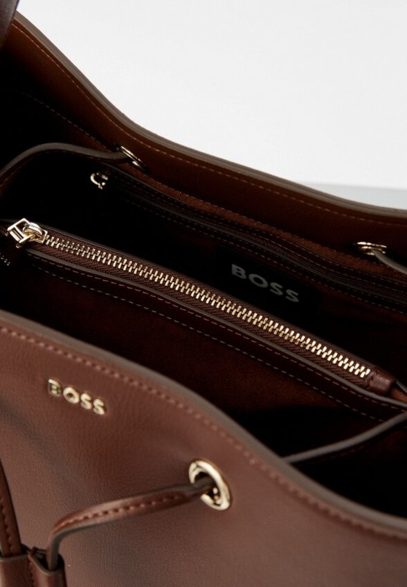 Сумка и брелок Boss