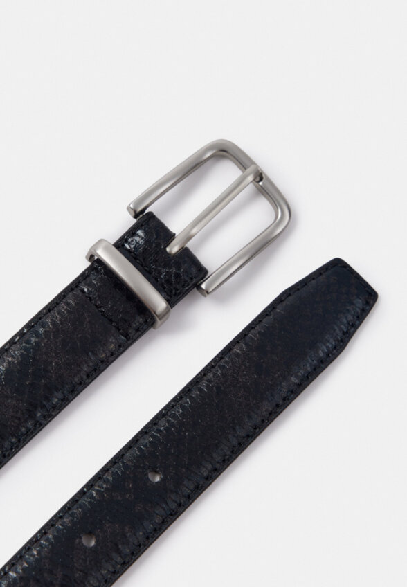 Ремень из фактурной экокожи