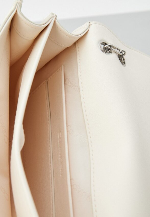 Сумка Calvin Klein