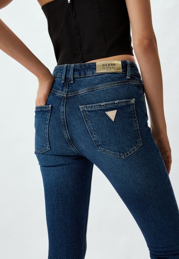 Джинсы Guess