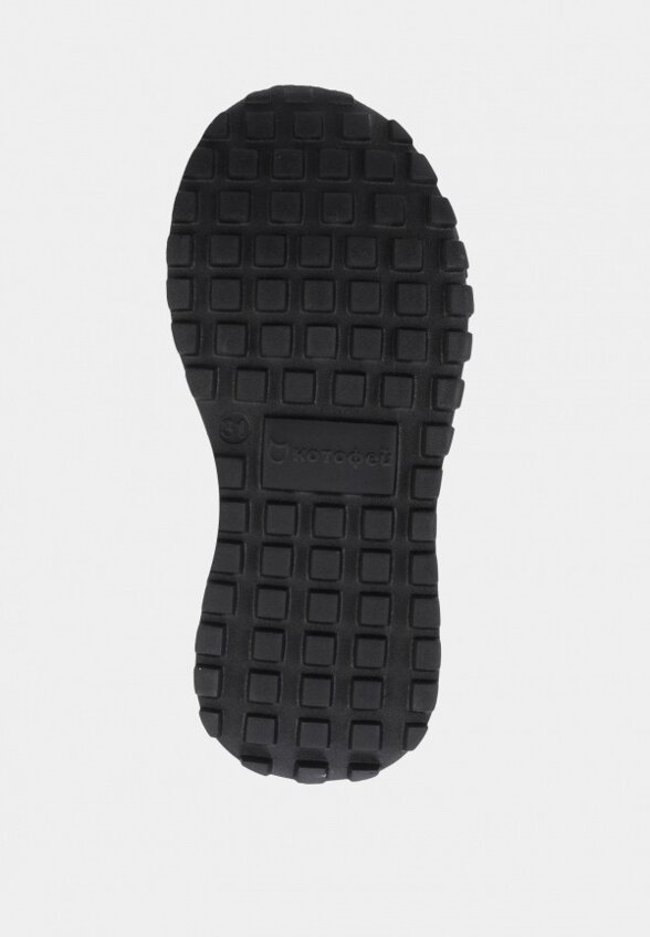 Кроссовки Котофей