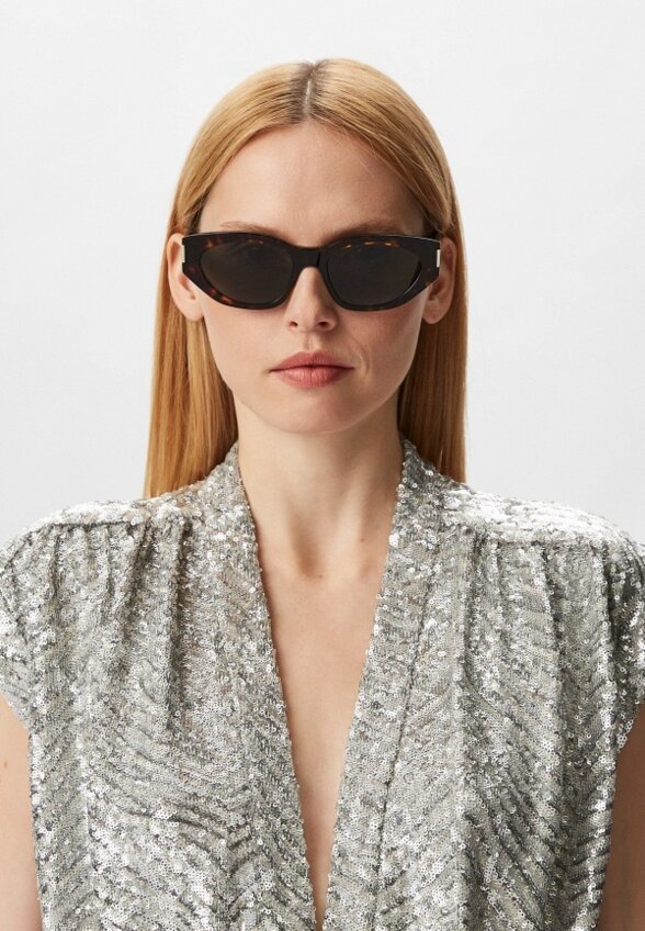 Очки солнцезащитные Saint Laurent