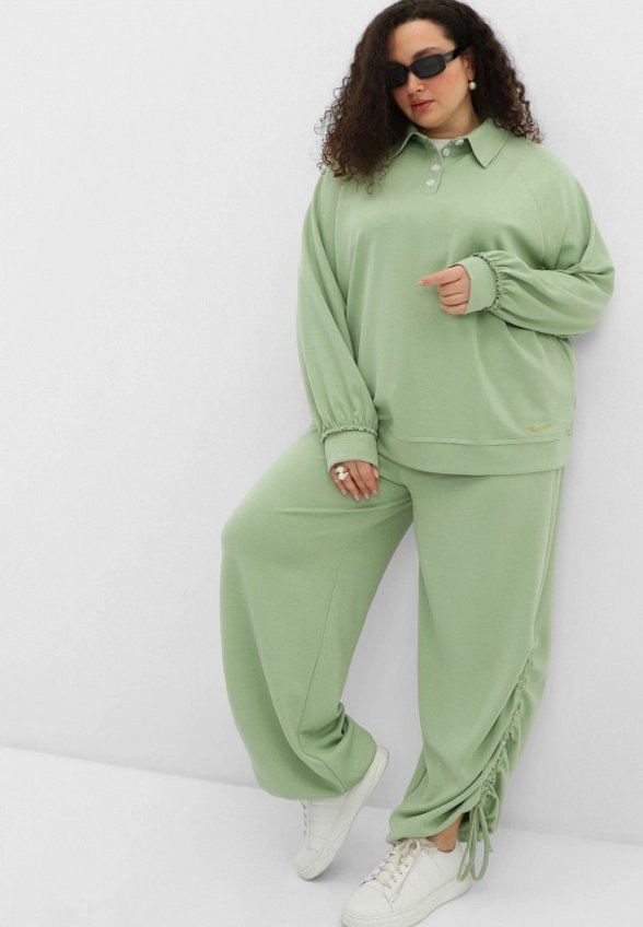 Свитшот Nominee