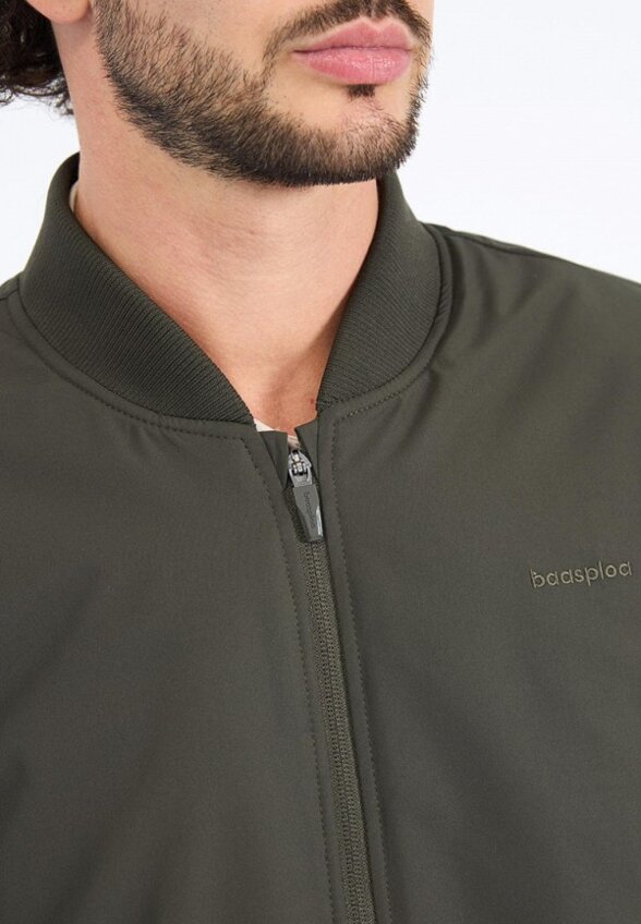 Куртка утепленная Baasploa