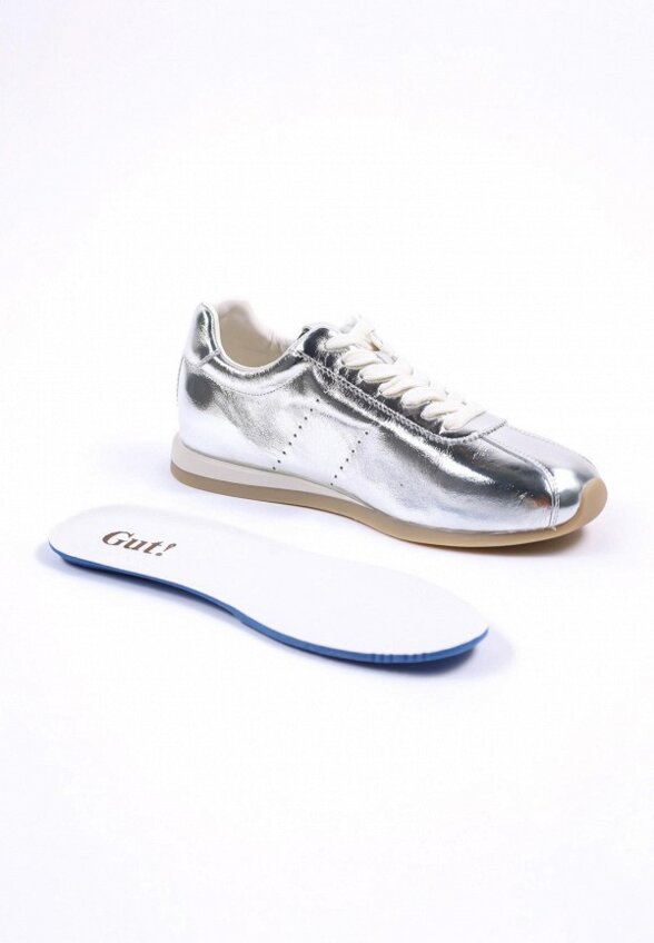 Кроссовки Gut