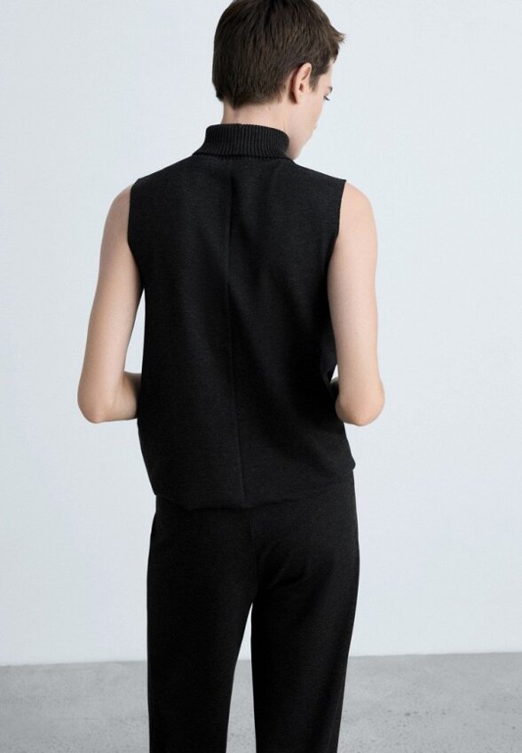 Водолазка Mango