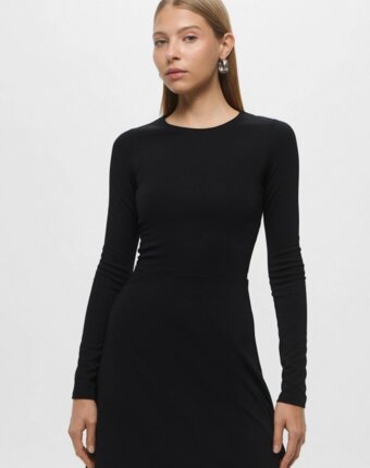 Платье H&M женщинам