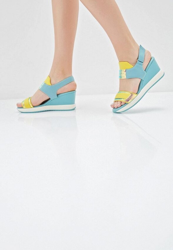 Босоножки Dino Ricci