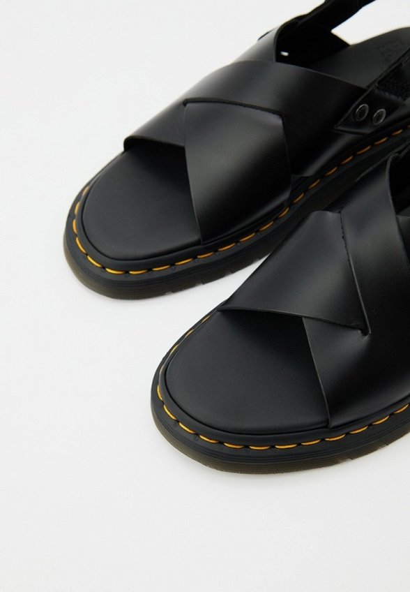 Сандалии Dr. Martens