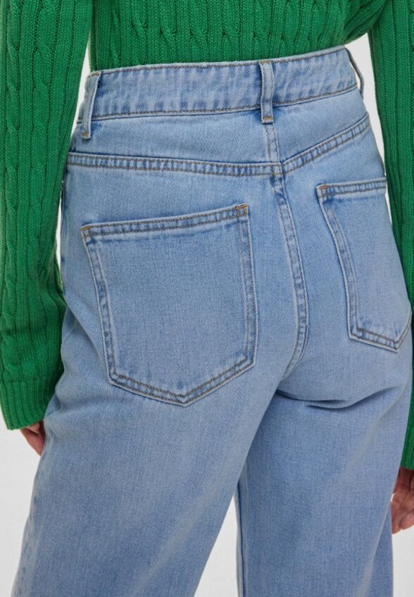 Джинсы Aim Clo