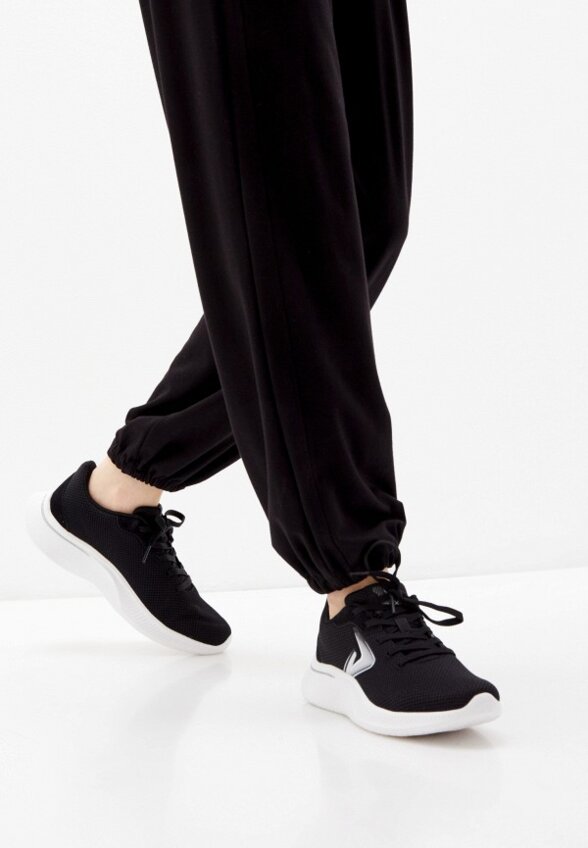 Кроссовки Demix