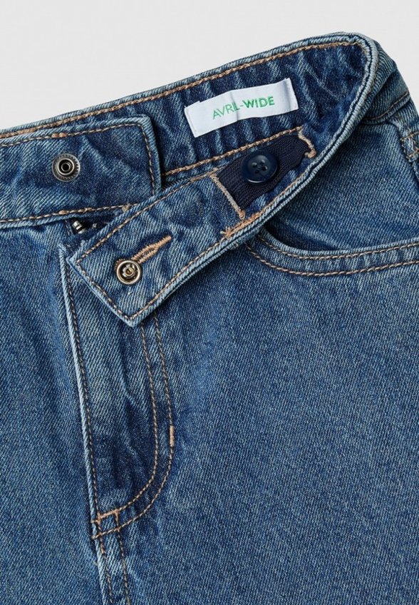 Джинсы United Colors of Benetton