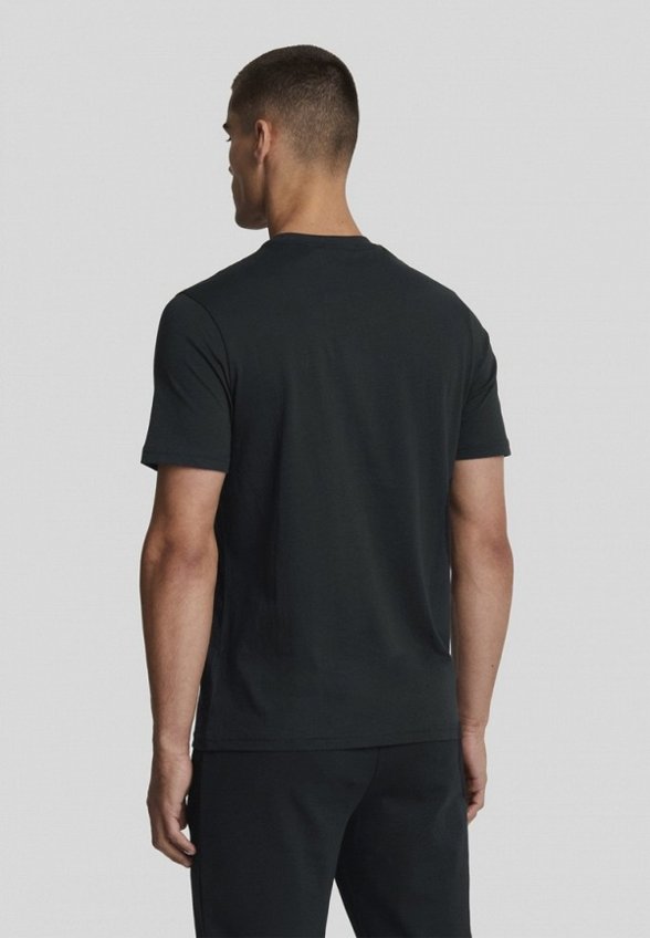 Футболка Lyle & Scott