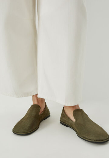 Лоферы из натуральной замши