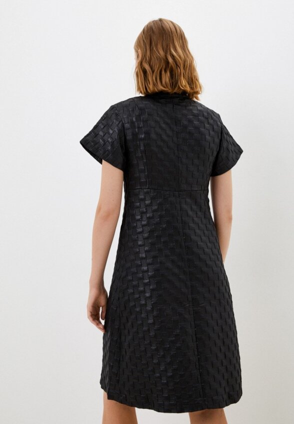 Платье MadaM T