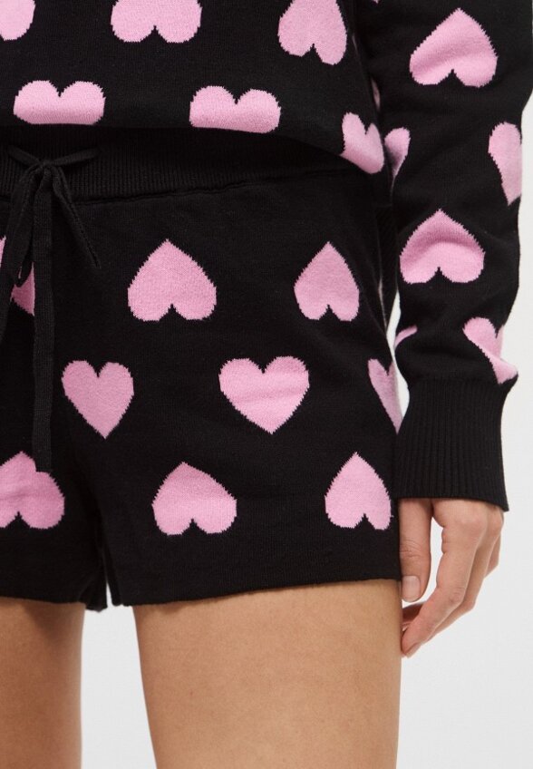 Шорты Beach Riot