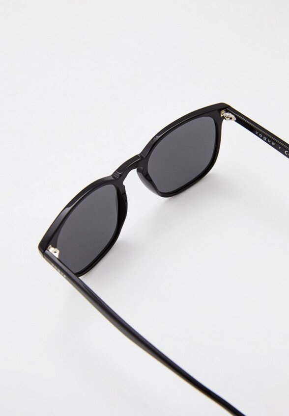 Очки солнцезащитные Vogue® Eyewear