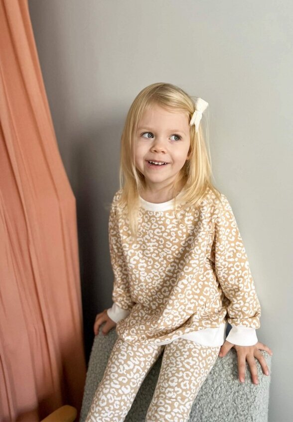 Свитшот Mjolk