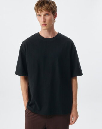 Базовая футболка MAX OVERSIZE FIT мужчинам