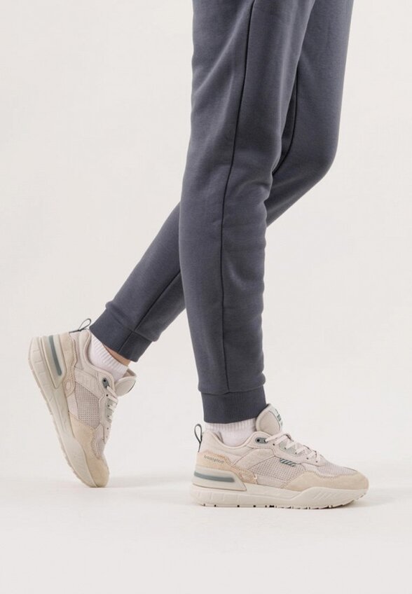 Кроссовки Baasploa