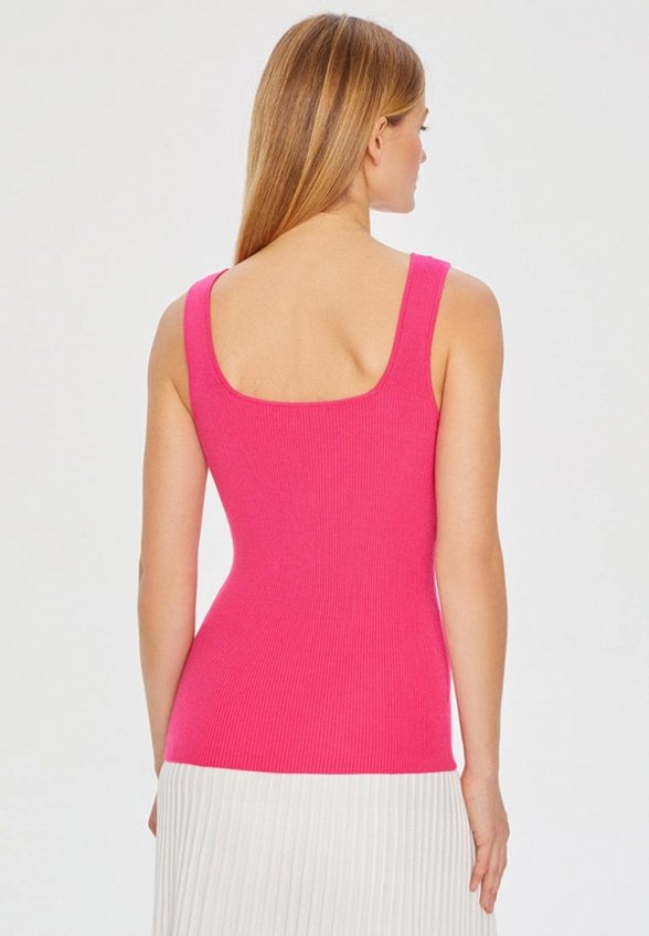 Топ To Be Blossom