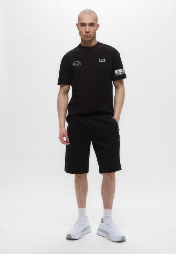 Футболка EA7