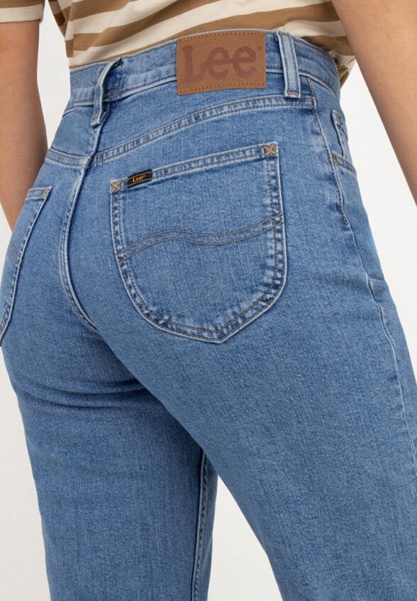 Джинсы Lee