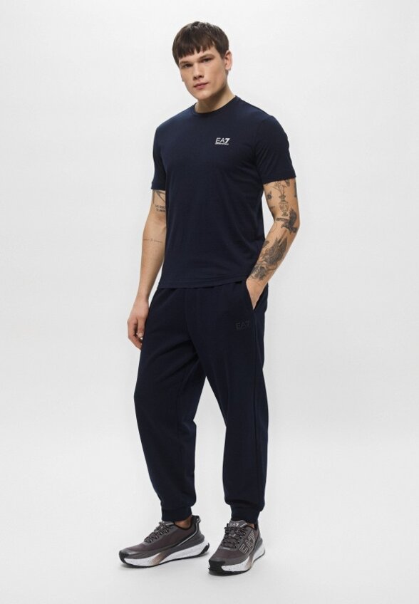 Футболка EA7