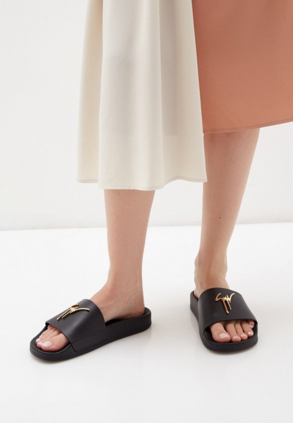 Сабо Giuseppe Zanotti