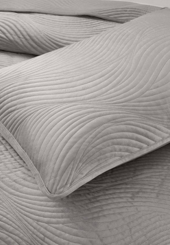 Комплект с покрывалом Sofi De Marko