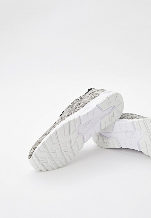 Кроссовки ASICS