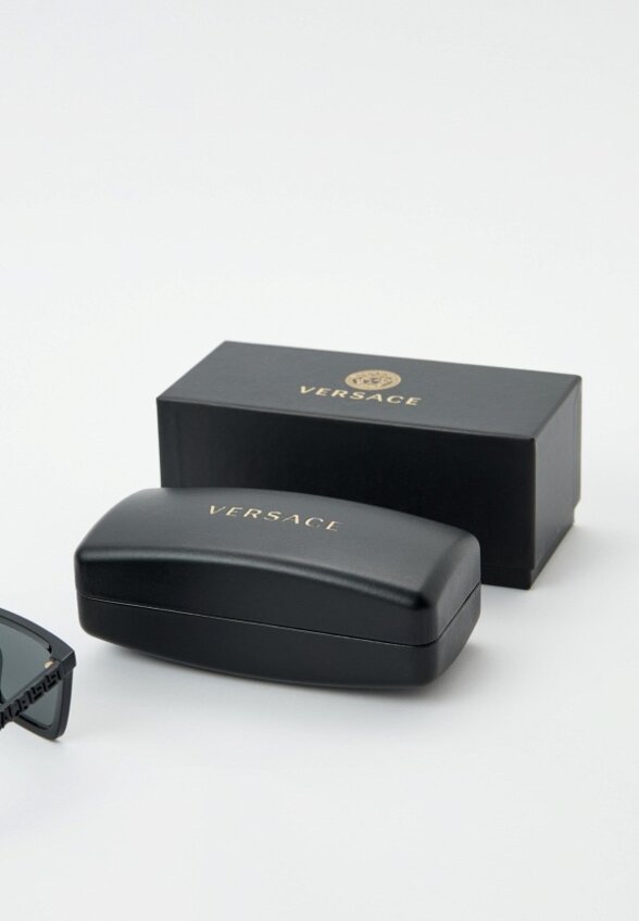 Очки солнцезащитные Versace