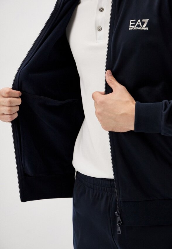 Костюм спортивный EA7