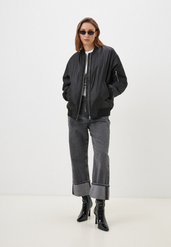 Бомбер Снежная Королева